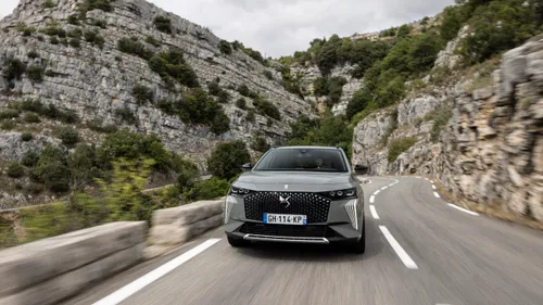 ds 7 2023 anteriore guida