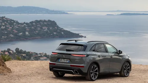 ds 7 2023 posteriore