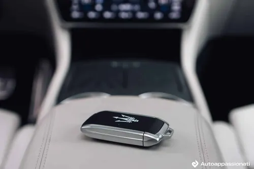 maserati grecale hybrid gt 16