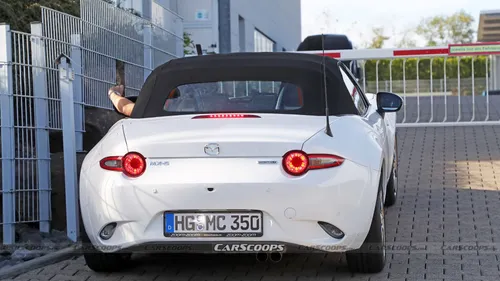 mazda mx 5 2024 muletto posteriore