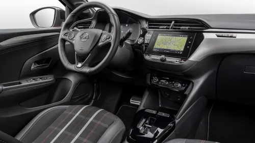 opel corsa 40 years interni