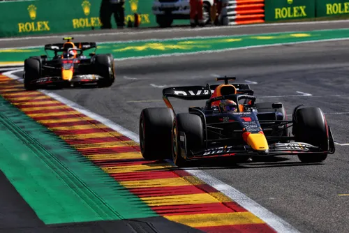 red bull porsche spa 1