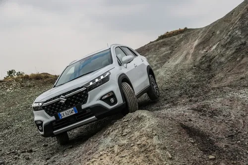 suzuki s cross hybrid 2022 94