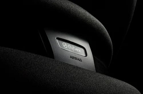 CYB_21_AnorisT_EU_CampaignImage_13_BeautyShot_Cybex_Logo_print_large