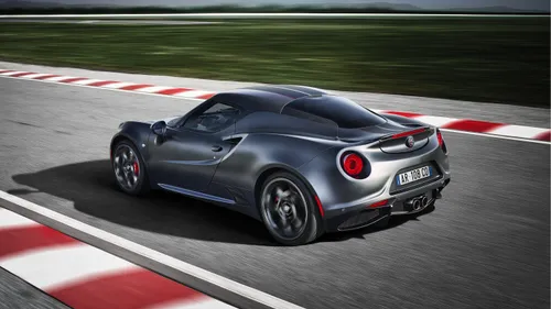Alfa Romeo 4C cordoli