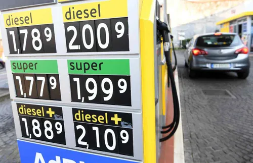aumentoprezzi benzina e diesel