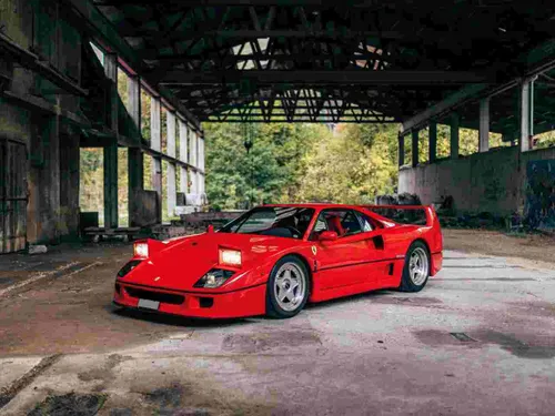 Ferrari F40 Moreno front