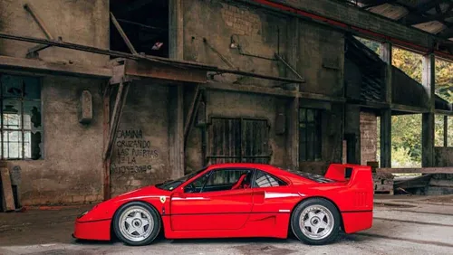 Ferrari F40 Moreno lato