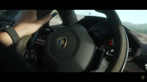 huracan sterrato interior