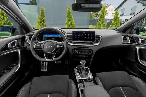 Kia XCeed interni 2022