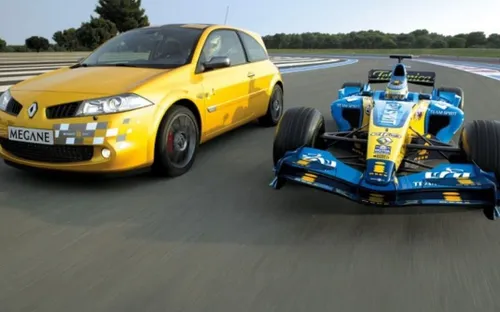 Reanult Megane RS F1 team