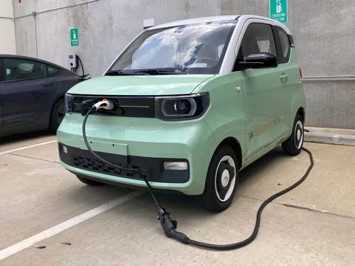 wuling hongguang mini ev presa di ricarica