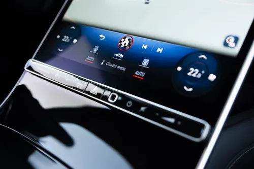 dettaglio interni Mercedes Classe S