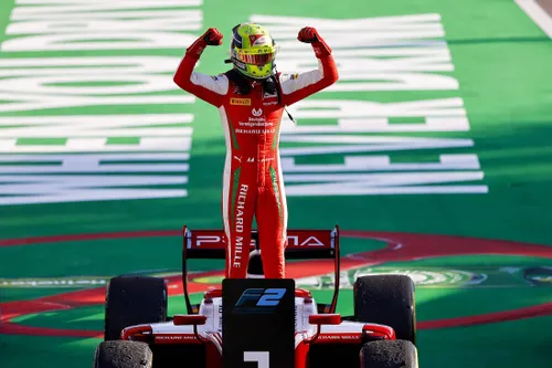 mick schumacher vittoria formula 2