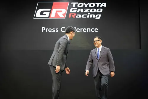 akio toyoda koji sato gr conferenza stampa