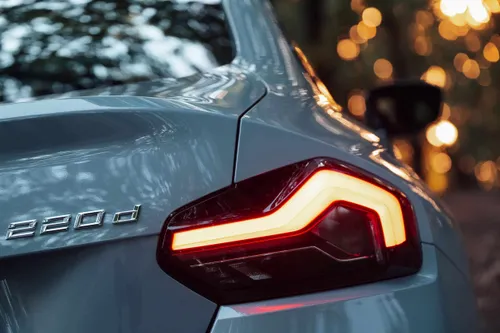 auto ibride diesel 2023 bmw 220d logo