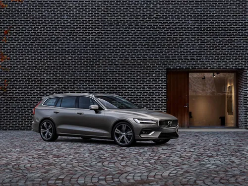 auto ibride diesel volvo v60 mild hybrid 1