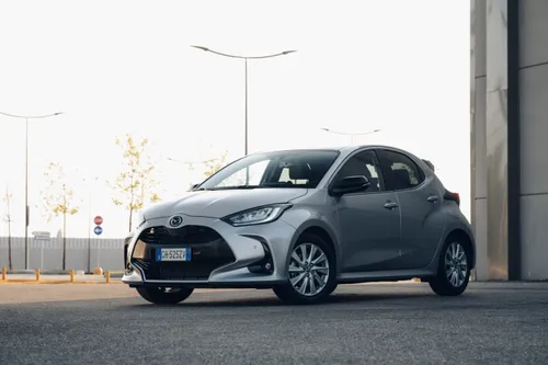 mazda 2 hybrid 2023 auto full hybrid