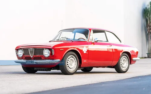 1968_Alfa_Romeo_Giulia_Sprint_GTA_1300_JS_8_z3b2av