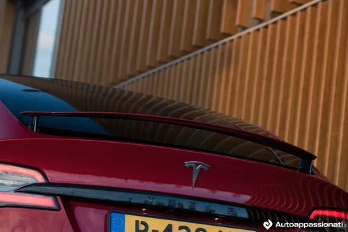 alettone tesla model x plaid