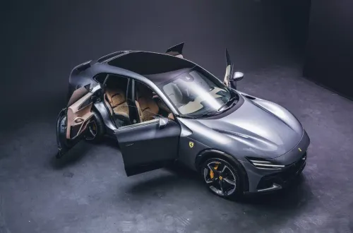 2022 ferrari purosangue