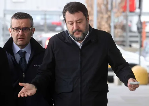 matteo salvini in visita al salone della calzatura 62306457 scaled