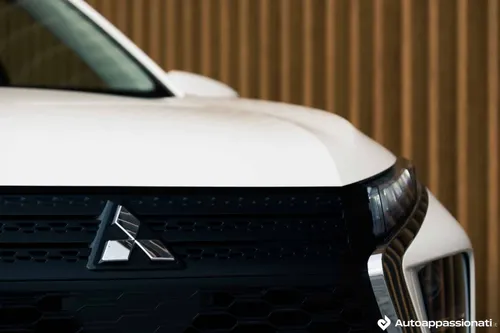 mitsubishi eclipse cross phev 12