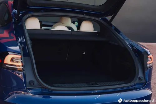Bagagliaio tesla model s plaid