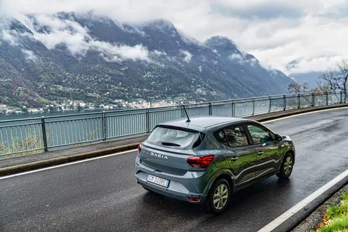 Dacia Sandero GPL ECO-G 100 posteriore