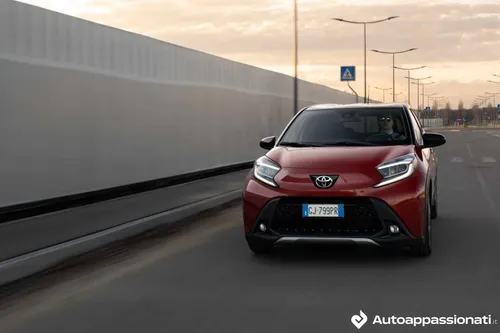 toyota aygo x