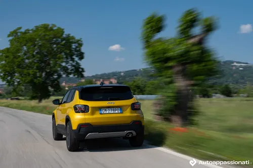 jeep avenger summit 2023 17