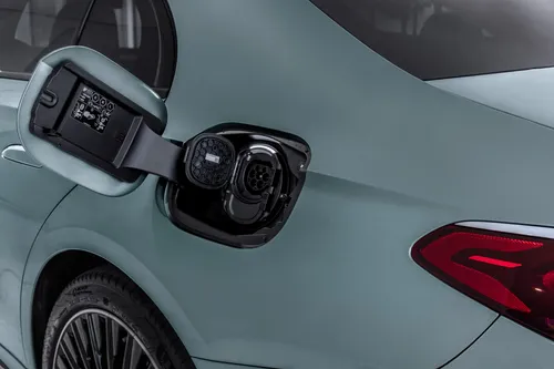 presa ricarica mercedes classe e 2023