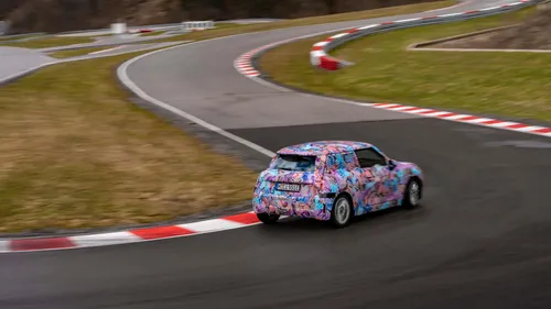 mini cooper electric 2024 le foto teaser 1