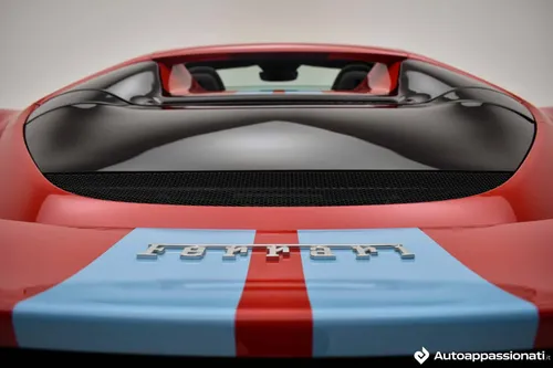 dettaglio colorazione ferrari 296 gts assetto fiorano