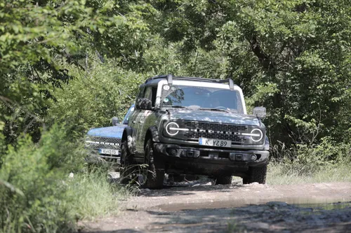 Ford Bronco fuoristrada badlands