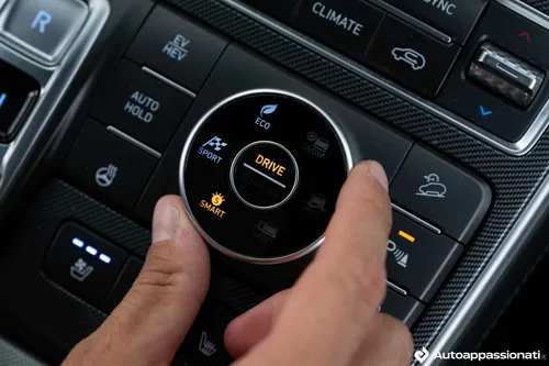 hyundai santa fe phev 14