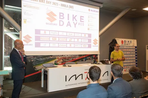 suzuki bike day 2023 conferenza cassani nalli