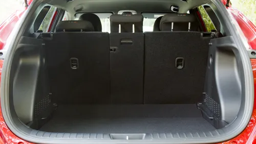 hyundai kona 2023 bagagliaio