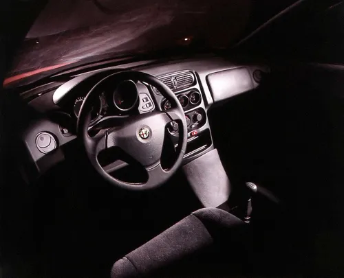alfa romeo 145 sportut berone interni