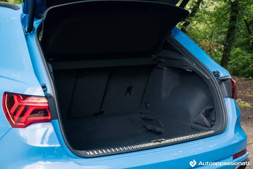 bagagliaio audi q3 2023