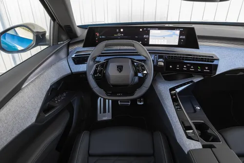 peugeot e3008 cotytestdrive 2311tc003