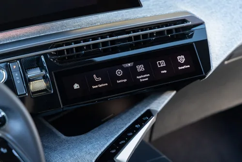 peugeot e3008 cotytestdrive 2311tc023