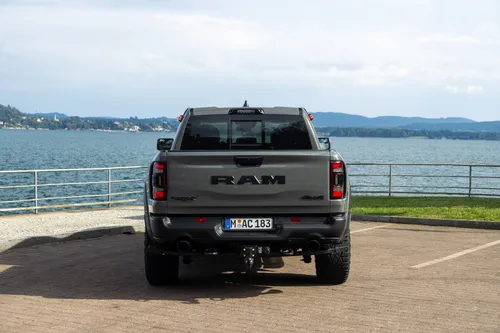 ram 1500 trx lunar posteriore