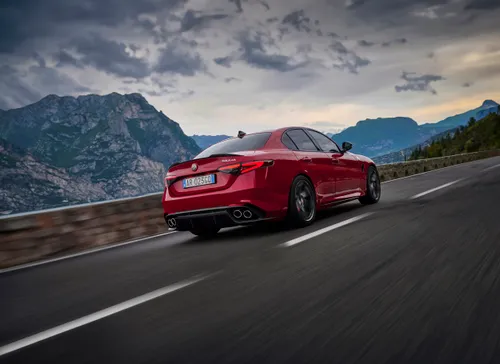Alfa Romeo Giulia Quadrifoglio 2023