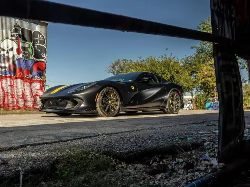 ferrari 812 competizione asta front