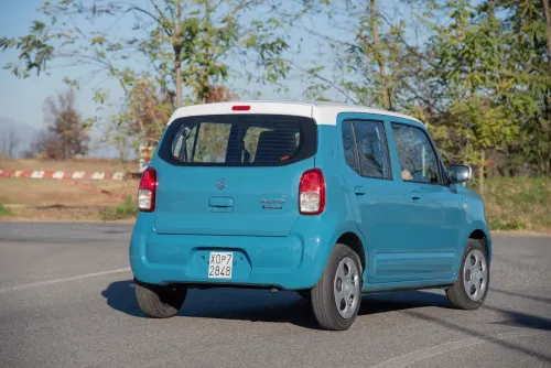 suzuki alto posteriore guida