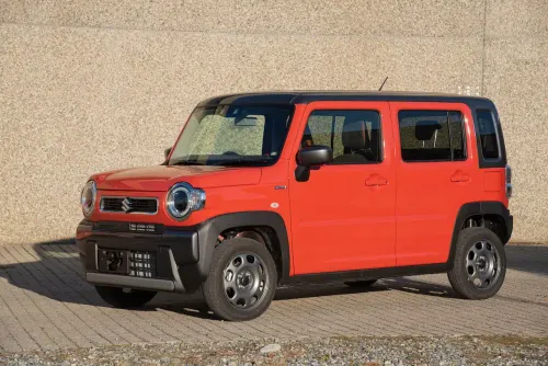 Suzuki Hustler laterale