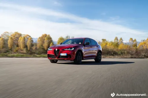 alfa romeo stelvio quadrifoglio 2024 12