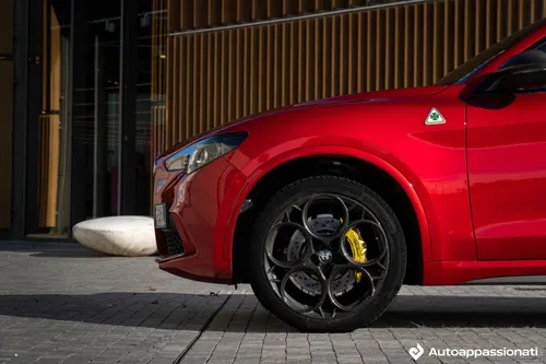 alfa romeo stelvio quadrifoglio 2024 36