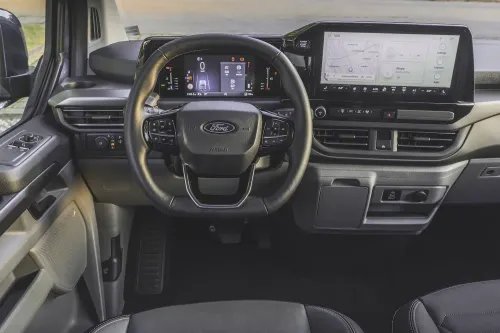 ford tourneo custom 2024 interni 1